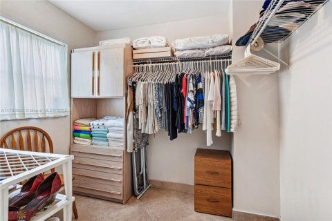 Condominio en venta en Pompano Beach, Florida, 3 dormitorios, 159.42 m2 № 1935710 - foto 19