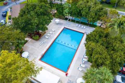 Condominio en venta en Pompano Beach, Florida, 3 dormitorios, 159.42 m2 № 1935710 - foto 23