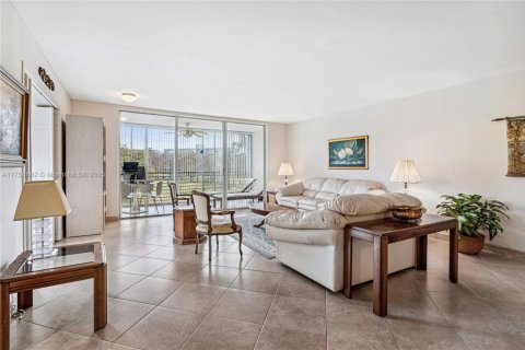 Condominio en venta en Pompano Beach, Florida, 3 dormitorios, 159.42 m2 № 1935710 - foto 6