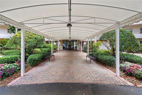 Condominio en venta en Pompano Beach, Florida, 3 dormitorios, 159.42 m2 № 1935710 - foto 28