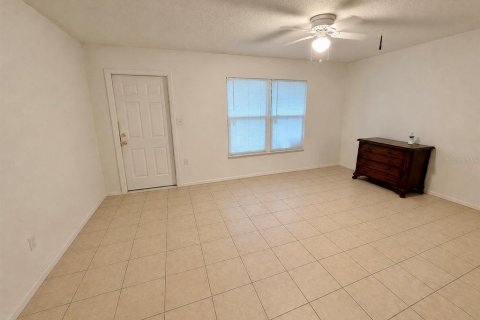 Touwnhouse à vendre à Sarasota, Floride: 2 chambres, 86.96 m2 № 2233383 - photo 5