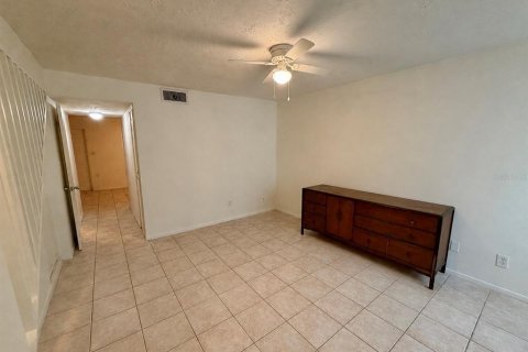 Touwnhouse à vendre à Sarasota, Floride: 2 chambres, 86.96 m2 № 2233383 - photo 8