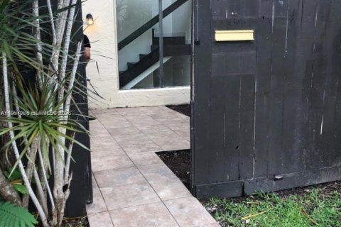 Touwnhouse à Miami, Floride 3 chambres, 128.02 m2 № 2020811