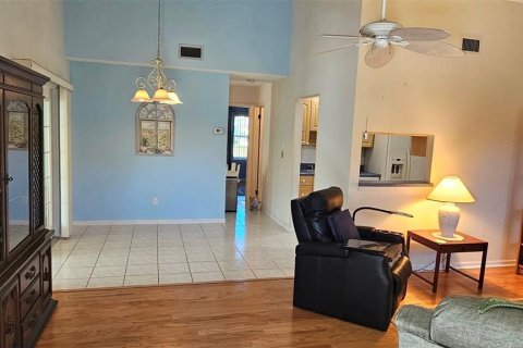 Casa en venta en New Smyrna Beach, Florida, 2 dormitorios, 117.99 m2 № 1548979 - foto 3