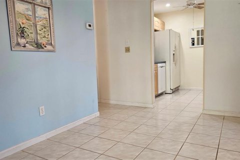 Casa en venta en New Smyrna Beach, Florida, 2 dormitorios, 117.99 m2 № 1548979 - foto 15