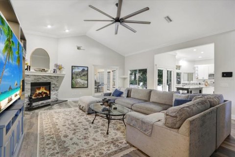 House in Gainesville, Florida 5 bedrooms, 273.69 sq.m. № 1851479 - photo 3