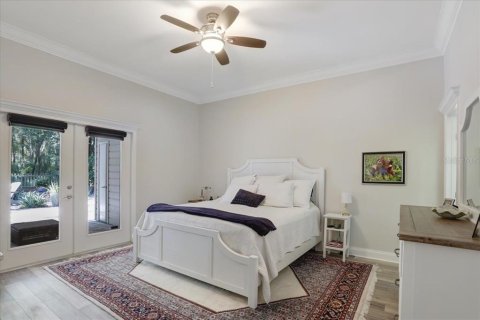 House in Gainesville, Florida 5 bedrooms, 273.69 sq.m. № 1851479 - photo 14