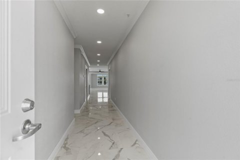 Купить кондоминиум в Клируотер, Флорида 8 комнат, 256.41м2, № 731219 - фото 17
