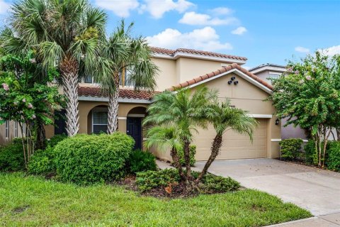 House in Davenport, Florida 5 bedrooms, 258.64 sq.m. № 1916416 - photo 4
