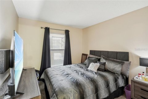 Condo in Fort Myers, Florida, 2 bedrooms  № 1685246 - photo 10