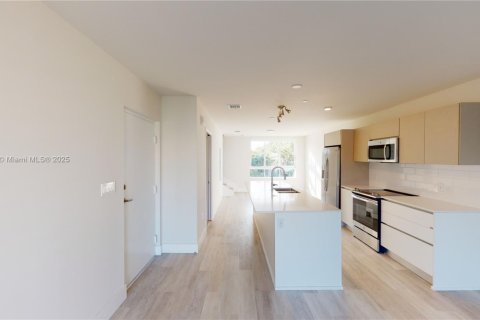 Снять в аренду кондоминиум в Майами, Флорида 2 спальни, 118.26м2, № 1964893 - фото 4