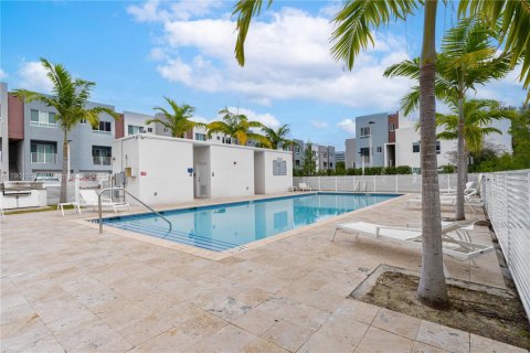 Снять в аренду кондоминиум в Майами, Флорида 2 спальни, 118.26м2, № 1964893 - фото 16