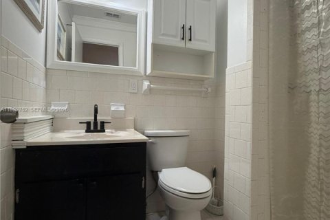 Copropriété à vendre à Bradenton, Floride: 2 chambres, 78.04 m2 № 1965451 - photo 16