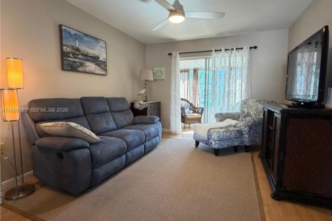 Copropriété à vendre à Bradenton, Floride: 2 chambres, 78.04 m2 № 1965451 - photo 9