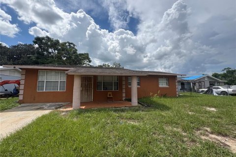 Villa ou maison à Lake Wales, Floride 3 chambres, 92.44 m2 № 2358645