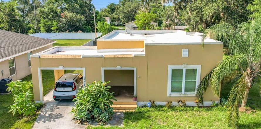 House in Lakeland, Florida 2 bedrooms, 116.41 sq.m. № 1828000