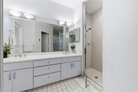 Снять в аренду виллу или дом в Лейк-Уорт, Флорида 4 спальни, 283.26м2, № 1991954 - фото 22