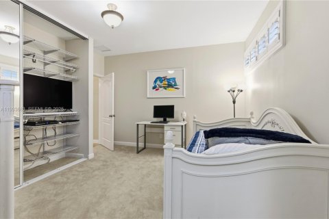 Снять в аренду виллу или дом в Лейк-Уорт, Флорида 4 спальни, 283.26м2, № 1991954 - фото 28