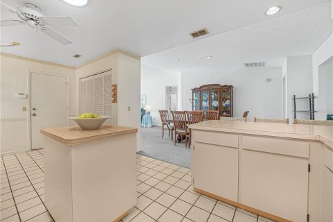 Casa en venta en Lakeland, Florida, 2 dormitorios, 145.02 m2 № 2387743 - foto 4