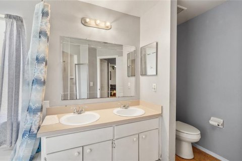 House in Orlando, Florida 3 bedrooms, 137.03 sq.m. № 2222075 - photo 11