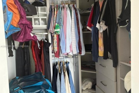 Copropriété à vendre à Miami, Floride: 1 chambre, 49.52 m2 № 2068359 - photo 4