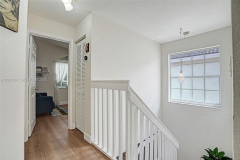 Townhouse in Miramar, Florida 3 bedrooms, 149.57 sq.m. № 2387931 - photo 18
