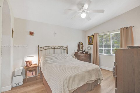 Townhouse in Miramar, Florida 3 bedrooms, 149.57 sq.m. № 2387931 - photo 25