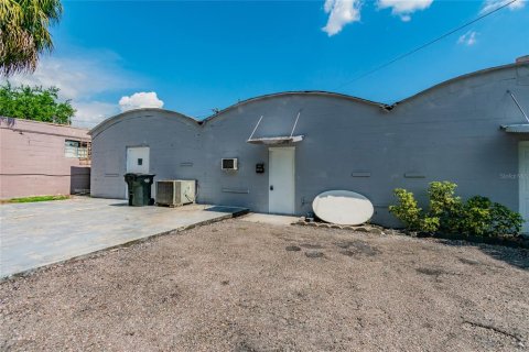 Commercial property in Tampa, Florida 622.45 sq.m. № 2204629 - photo 25