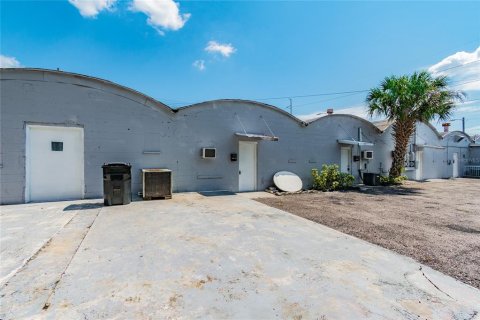 Commercial property in Tampa, Florida 622.45 sq.m. № 2204629 - photo 27