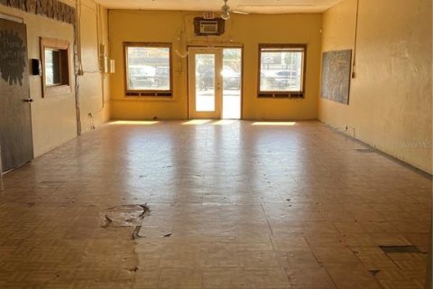 Commercial property in Tampa, Florida 622.45 sq.m. № 2204629 - photo 19