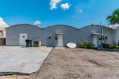 Commercial property in Tampa, Florida 622.45 sq.m. № 2204629 - photo 26