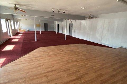 Commercial property in Tampa, Florida 622.45 sq.m. № 2204629 - photo 16