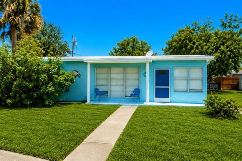 House in North Port, Florida 2 bedrooms, 71.35 sq.m. № 2324069