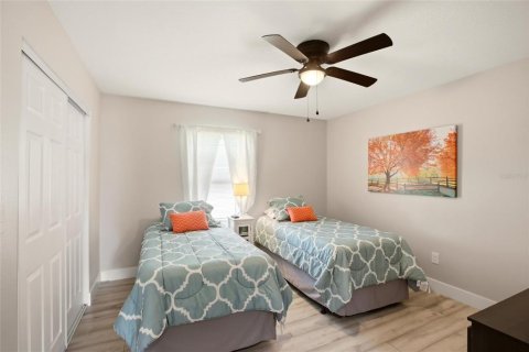 House in North Port, Florida 3 bedrooms, 137.03 sq.m. № 2133876 - photo 19