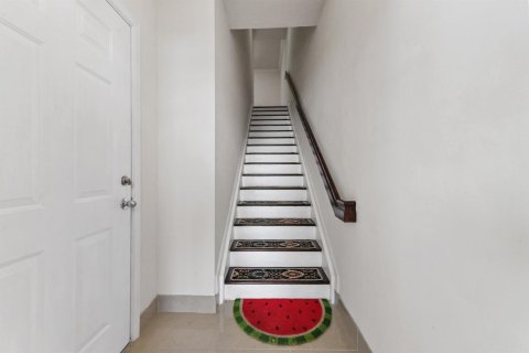 Купить кондоминиум в Корал-Спрингс, Флорида 6 комнат, 122.17м2, № 2342916 - фото 2