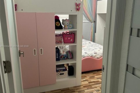 Touwnhouse à louer à Miami, Floride: 3 chambres, 147.9 m2 № 1998320 - photo 24