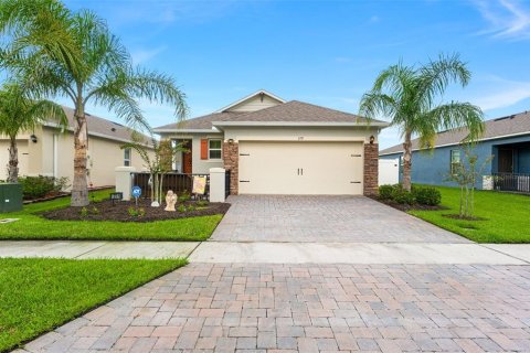 House in New Smyrna Beach, Florida 3 bedrooms, 152.45 sq.m. № 2370793