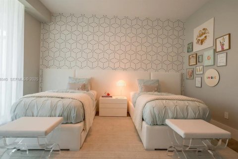 Condo in Surfside, Florida, 3 bedrooms  № 1983083 - photo 10