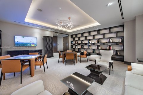 Condo in Surfside, Florida, 3 bedrooms  № 1983083 - photo 25