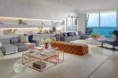 Condo in Surfside, Florida, 3 bedrooms  № 1983083 - photo 3