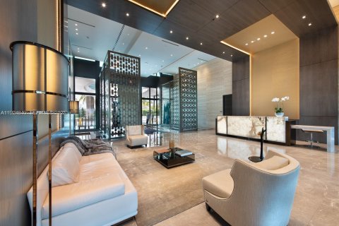 Condo in Surfside, Florida, 3 bedrooms  № 1983083 - photo 18