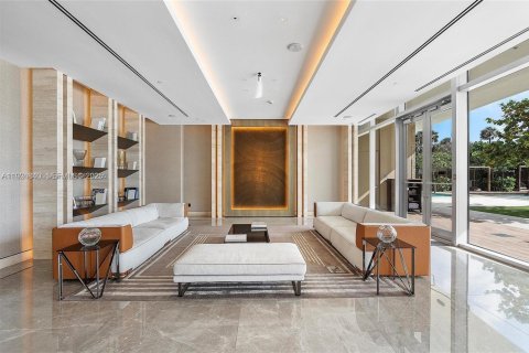 Condo in Surfside, Florida, 3 bedrooms  № 1983083 - photo 19