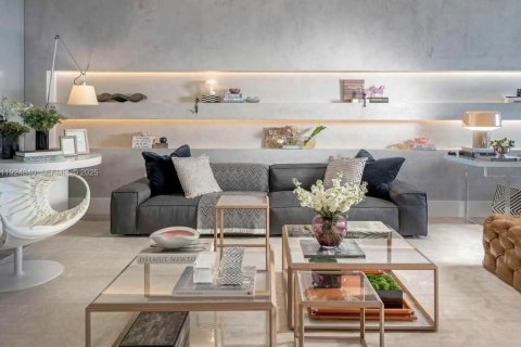 Condo in Surfside, Florida, 3 bedrooms  № 1983083 - photo 4