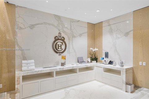 Condo in Surfside, Florida, 3 bedrooms  № 1983083 - photo 28