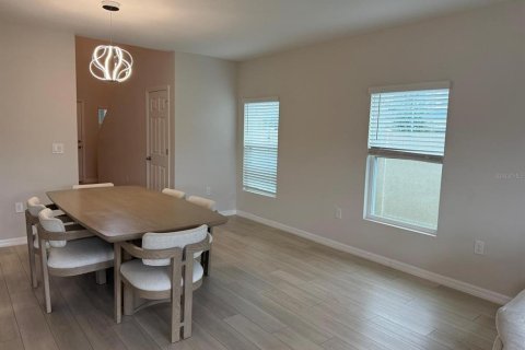Villa ou maison à louer à Wesley Chapel, Floride: 5 chambres, 229.56 m2 № 2337330 - photo 6