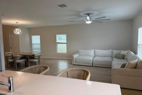 Villa ou maison à louer à Wesley Chapel, Floride: 5 chambres, 229.56 m2 № 2337330 - photo 8