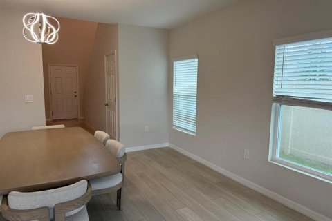 Villa ou maison à louer à Wesley Chapel, Floride: 5 chambres, 229.56 m2 № 2337330 - photo 7