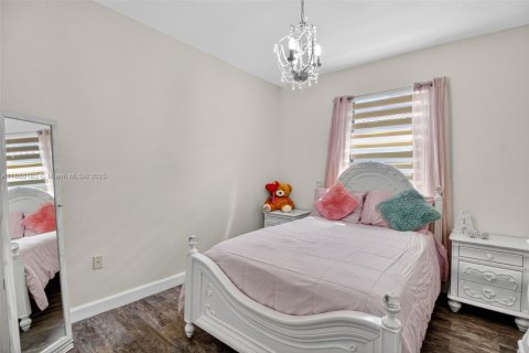 Снять в аренду виллу или дом в Хомстед, Флорида 5 спален, 254.74м2, № 2019872 - фото 21