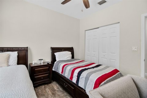 Снять в аренду виллу или дом в Хомстед, Флорида 5 спален, 254.74м2, № 2019872 - фото 19