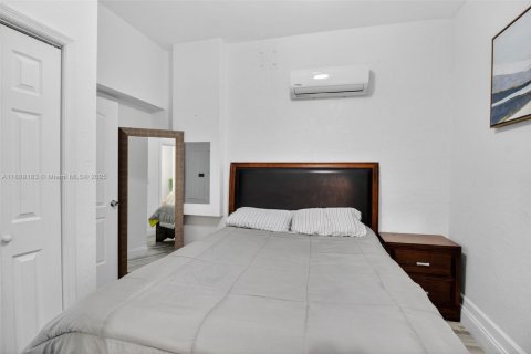 Снять в аренду виллу или дом в Хомстед, Флорида 5 спален, 254.74м2, № 2019872 - фото 25